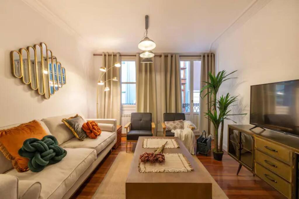 Exclusivo Apartamento En El Casco Viejo Bilbao Bagian luar foto