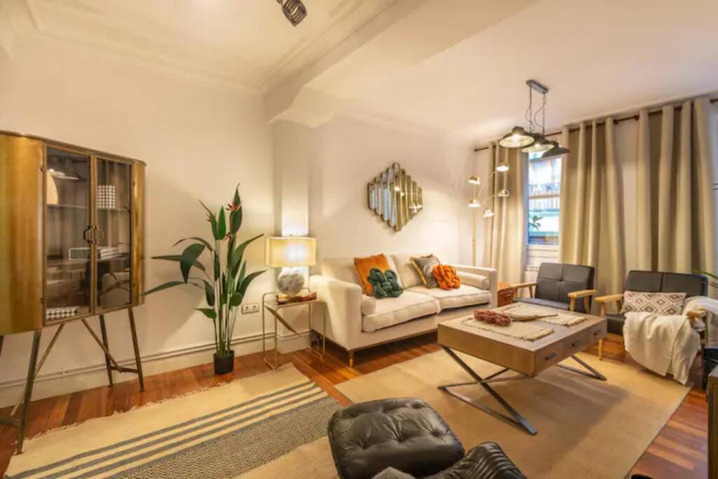 Exclusivo Apartamento En El Casco Viejo Bilbao Bagian luar foto